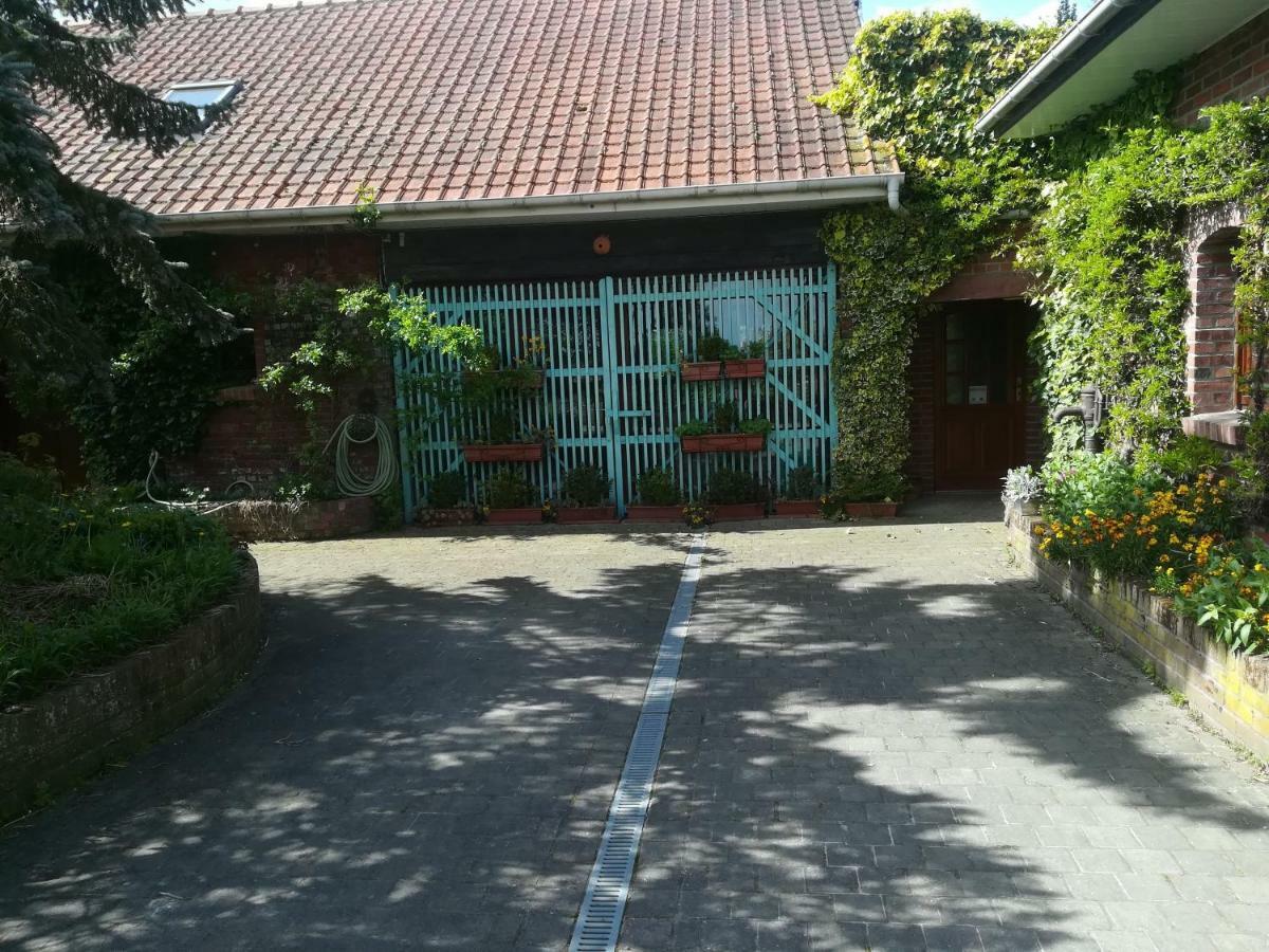 Bed and Breakfast Pantgat Hof Bollezeele Экстерьер фото